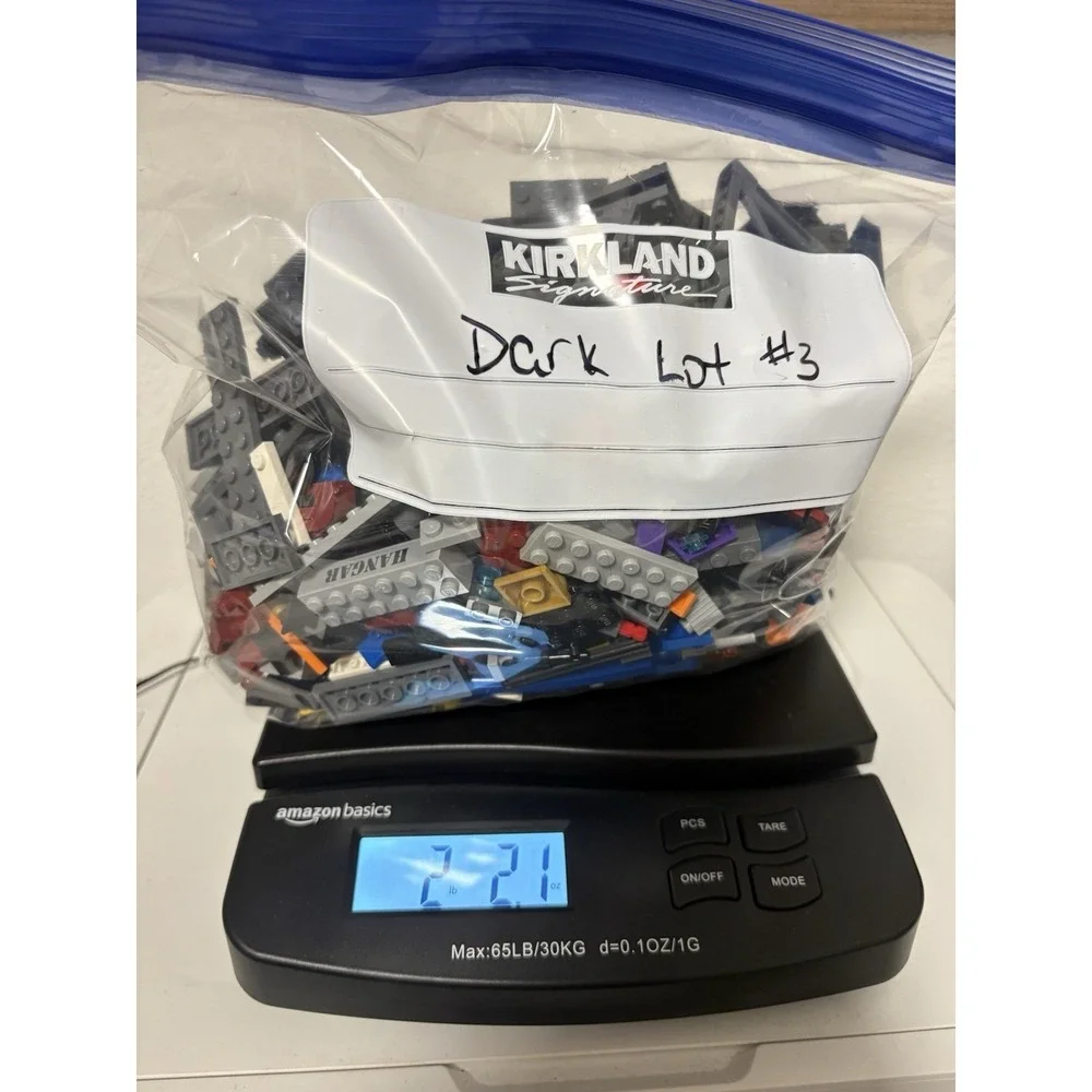 LEGO Dark Bulk Lot Random Bricks Pieces Parts Mixed 2 Lbs 2 Oz - Picture 6 of 6
